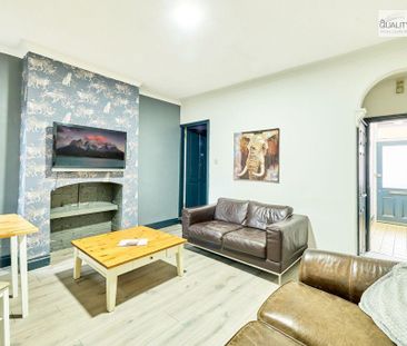 4 bedroom terraced house to rent - Photo 6