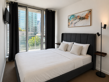 788 Hamilton Street condo — Vancouver, BC (2-Bedroom) - 2 Bedroom - Photo 2