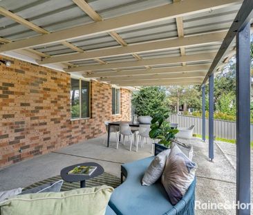 Family Home in quiet cul de sac - Photo 5