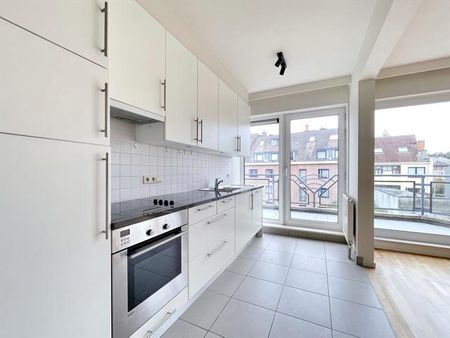 Appartement - à louer - Photo 3