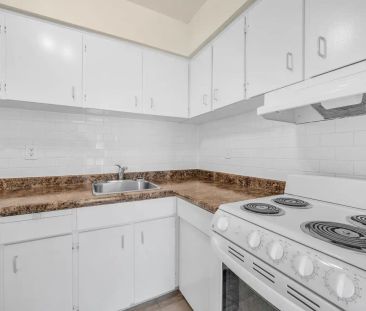 CEDARVIEW MANOR — Studio B - CEM - Photo 5