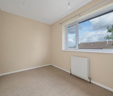 2 bedroom semi-detached house to rent - Photo 4