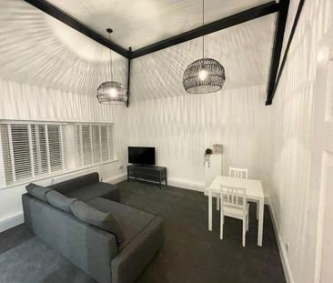 1 Bed Flat, Osborne Wallis House, BS8 - Photo 3