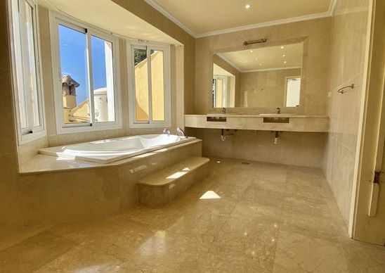 Marbella, Andalusia 29604