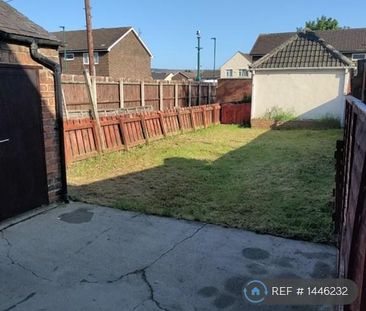 3 bedroom terraced house to rent - Photo 5
