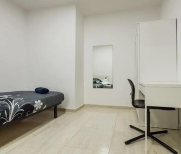 Carrer de la Lluna, Barcelona, Catalonia 08001 - Photo 1