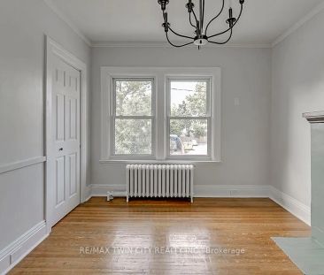 153 Drummond Street #Upper - Photo 2
