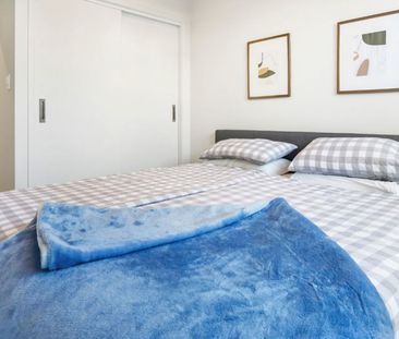 Modern Ground-Floor Apartment with Dual Access - Photo 5