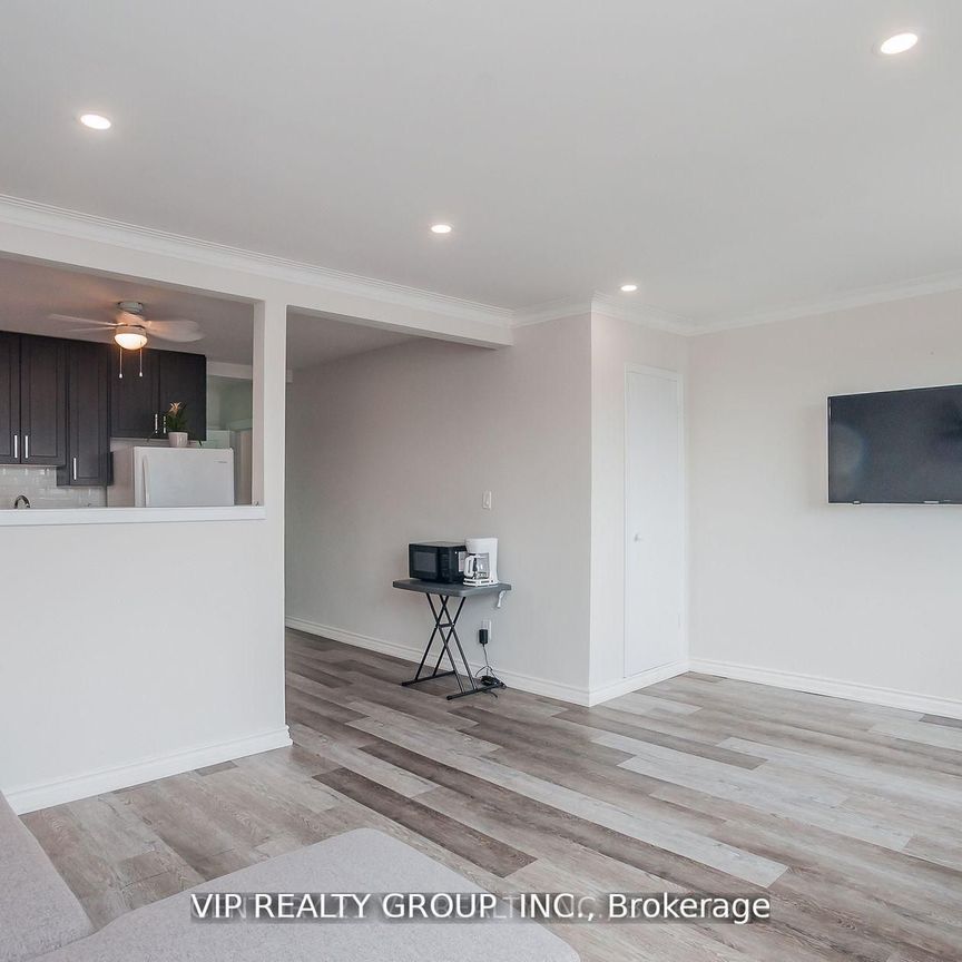 For Lease - 2626 Eglinton Avenue Unit# unit 2, Toronto, Ontario - Photo 1