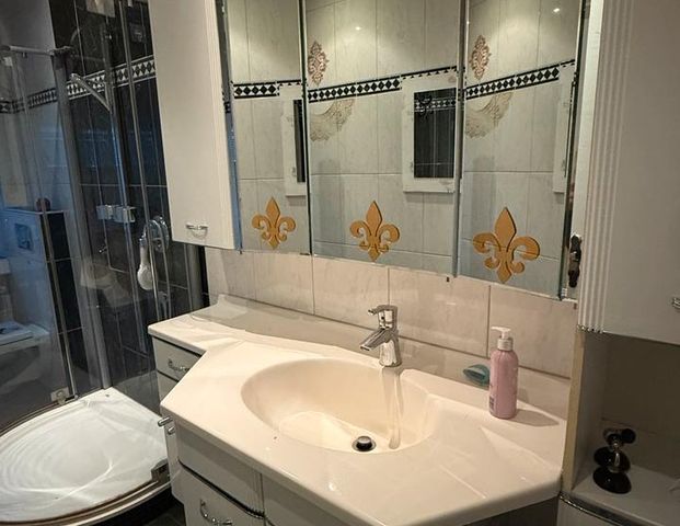 Renovierungsbedürftige 2 -Zimmer Wohnung mit Terrasse und Garten - Foto 1