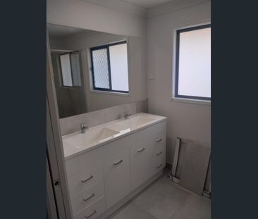 4 Bedroom plus study Home - Photo 6