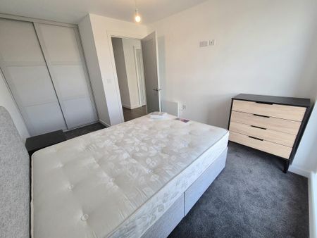 2 bedroom apartment to rent - Photo 3