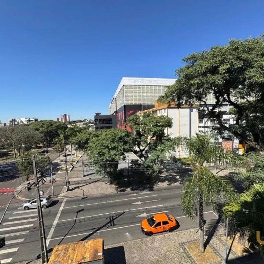 Apartamento no Rebouças de 210 m² com 3 quartos - Photo 1