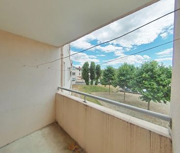 Location Appartement 3 pièces 68m² ROMANS SUR ISERE 26100 - Photo 6