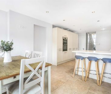 5 bedroom semi-detached house to rent - Photo 3