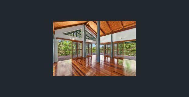 Tree House Retreat - Photo 1