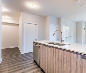 For Lease - 4130 Parkside Village Drive Unit# 3302, Mississauga, On... - Photo 4