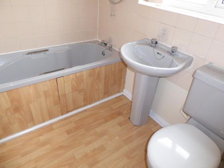 2 bedroom terraced house to rent - Photo 5
