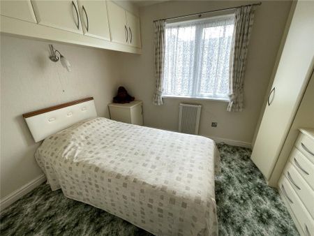 2 bedroom bungalow to rent - Photo 3