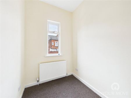 3 bedroom terraced house to rent - Photo 2