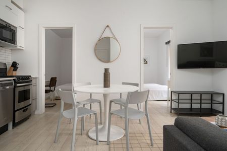 Castle Lofts - Photo 5