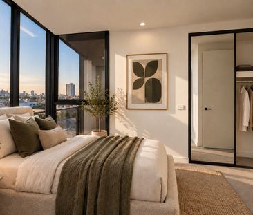 Contemporary Inner City Living with Impressive Outlooks - Photo 2