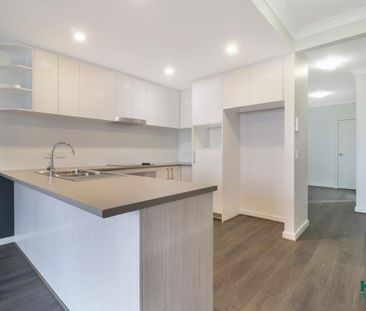Modern 2-Bed Apartment in Prime Location – Under 4km from the CBD - Photo 2