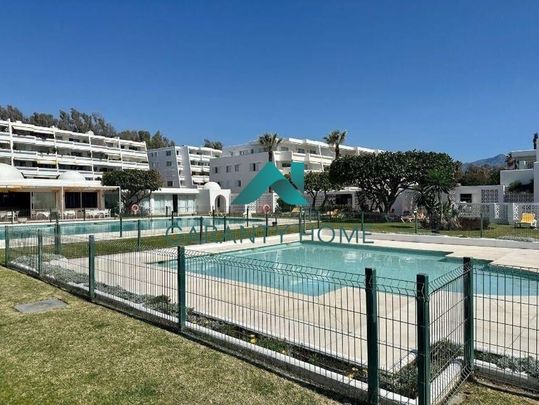 Luxury Apartment for rent in Marbella, Andalusia - Photo 1