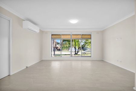 Three Bedroom Home - Photo 5