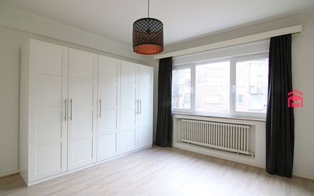 Mooi vernieuwd appartement centrum Kortrijk - Photo 4