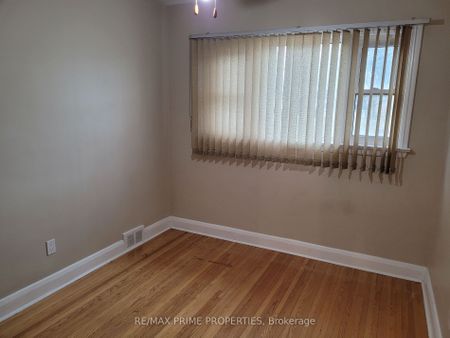 Detached Home For Lease | E8123024 - Photo 4