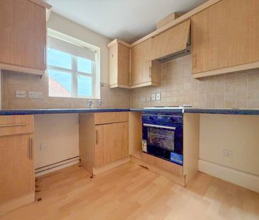 1 BEDROOM APARTMENT - Photo 3