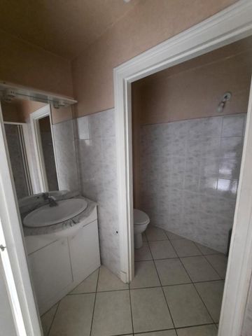 Location Appartement 1 pièce Meublé 33m² LE CREUSOT 71200 - Photo 5