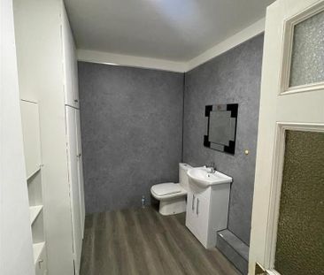 2 bedroom property to rent - Photo 5