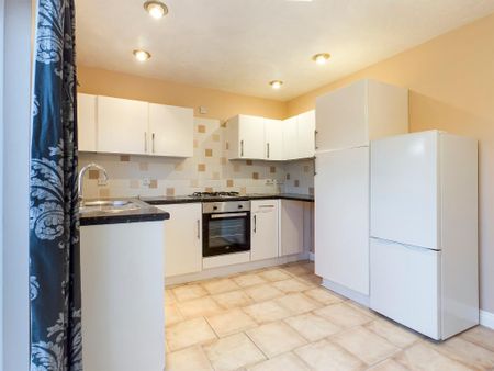 2 bedroom terraced house to rent - Photo 4