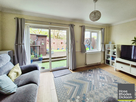 3 bedroom terraced house to rent - Photo 2