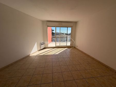 Location Appartement 2 pièces 42m² - Photo 2