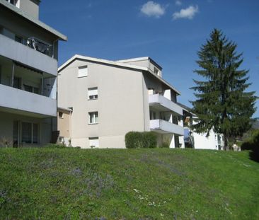 Teilsanierte 3-Zimmerwohnung in Péry zu vermieten - Photo 6