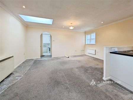 1 bedroom coach house to rent - Photo 3