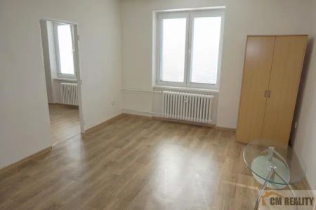 PV, Krokova ul., byt 2+1, pronájem 12.000,- Kč + energie - Photo 2