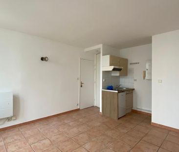 Location Appartement 1 pièce 18m² LA ROCHELLE 17000 - Photo 2