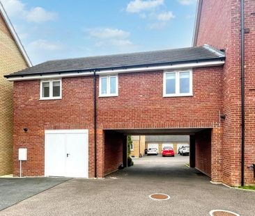 2 bedroom coach house to rent - Photo 4