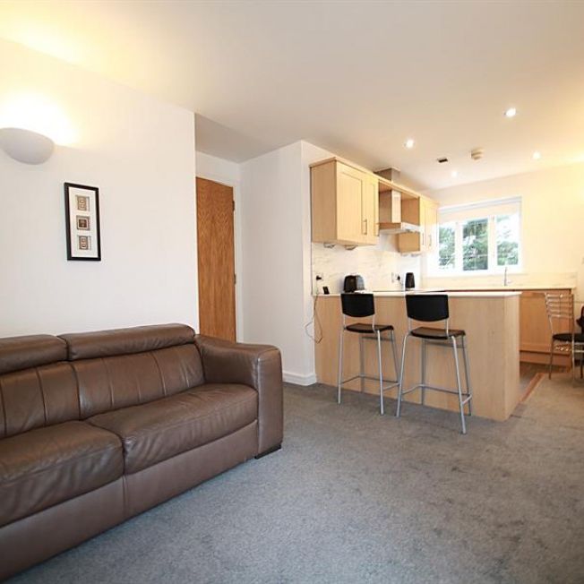2 Bedroom Apartment To Let - Photo 1