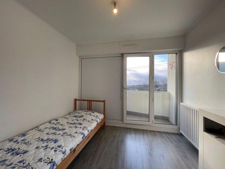 Location Appartement 4 pièces 77m² QUIMPER 29000 - Photo 4