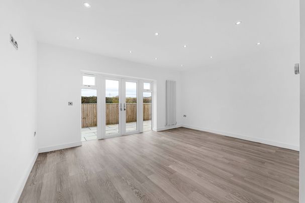 Tabley Court Moss Lane, Knutsford - Photo 1