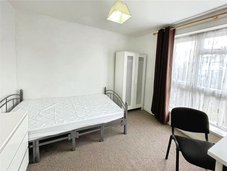 5 bedroom property to rent Founder Close, Coventry, West Midlands, CV4 - Photo 3