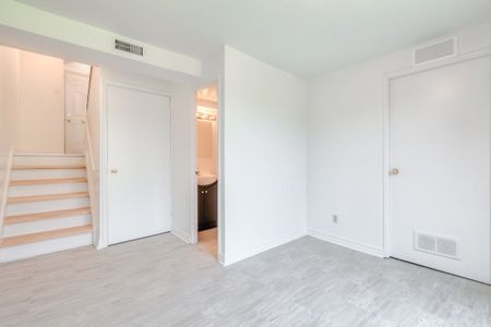 For Lease - 2830 Midland Avenue Unit# 1, Toronto, Ontario - Photo 4