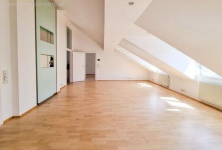 Tolle Dachgeschoßwohnung nahe Belvedere - Photo 2