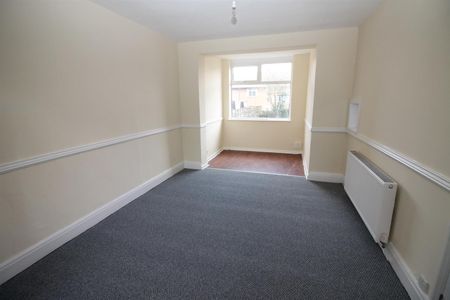 Nursery Road, Manchester, M41 7NP - Photo 3