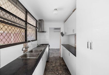 3-Bedroom Home - Photo 2